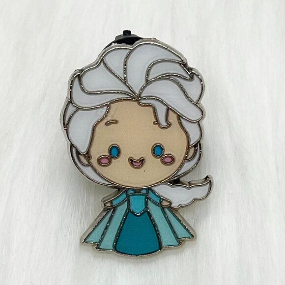 🔮 5/$25 Disney‎ Frozen Princess Elsa Cutie Pin - Picture 1 of 2